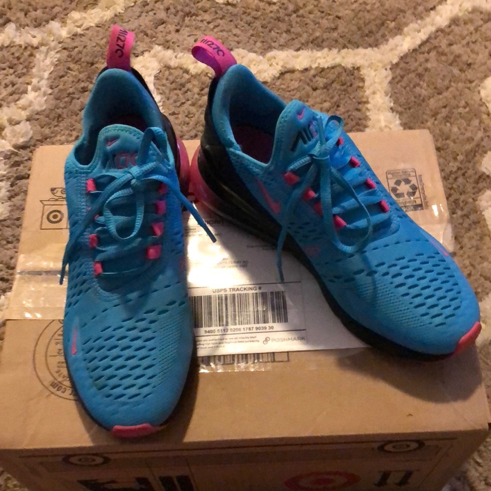 Nike 270